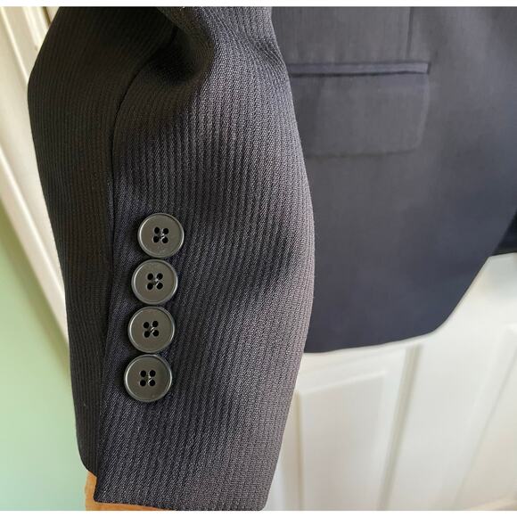 DKNY Essentials Men's 100% Wool Blazer Sport Coat Navy Blue Sz 42R 3-Button - Picture 4 of 14